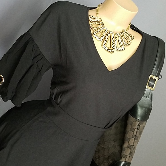 Professional Gromet Dress with a TWIST! Gromets! - Picture 2 of 8